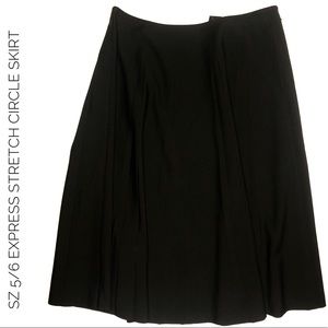 Sz 5/6 Express Skirt